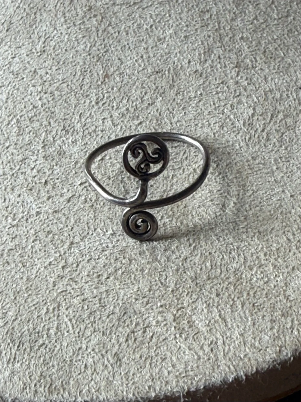 Vintage Bohemian Handcrafted Silver-Tone Spiral Open Wrap Ring!